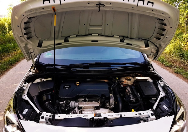 Opel Astra cena 46700 przebieg: 168300, rok produkcji 2019 z Bochnia małe 436